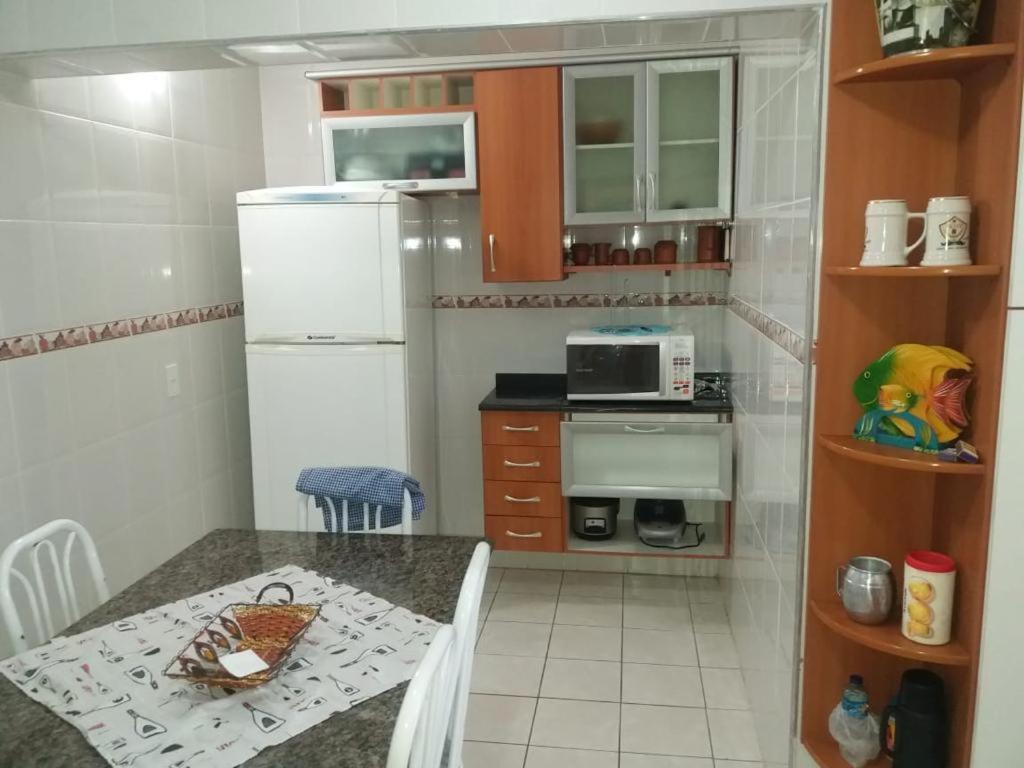 Lindo Apartamento Guilhermina - Edificio Frente Para O Mar Praia Grande  Exterior foto